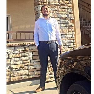 Meet your Posher, Luis